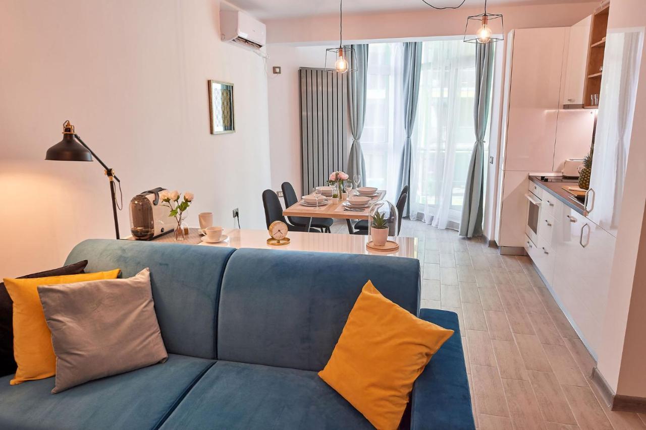 Vanilla Luxury Apartment Spa N Pool Beach Resort Navodari Exterior photo